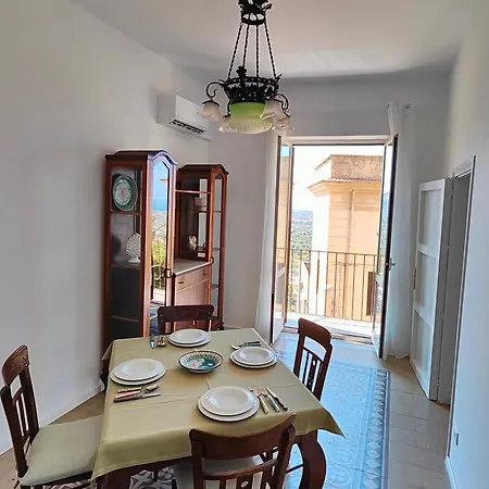 Apartment La Castellana *