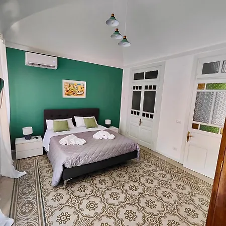 Apartment La Castellana