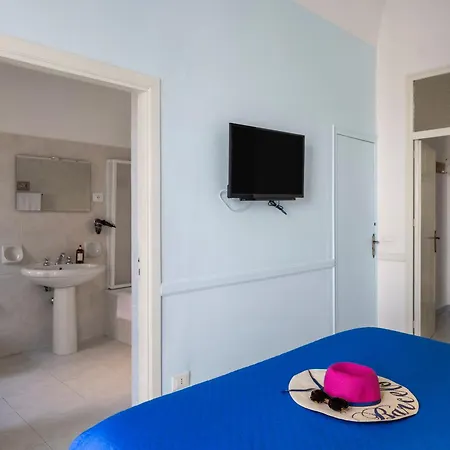 La Castellana Apartments, Vista Panoramica Sul Mare, Nel Cuore Storico Di Carini, A Due Passi Dal Duomo E Dal Castello * Carini