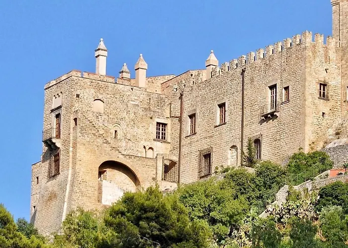 La Castellana Apartments, Vista Panoramica Sul Mare, Nel Cuore Storico Di Carini, A Due Passi Dal Duomo E Dal Castello Carini