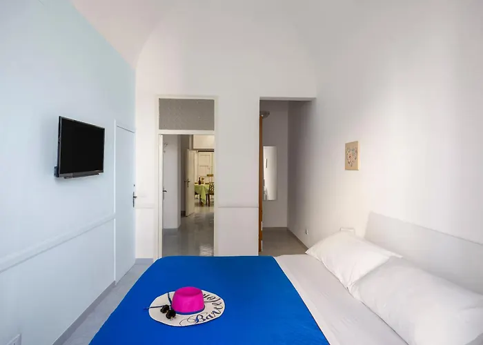 La Castellana Apartments, Vista Panoramica Sul Mare, Nel Cuore Storico Di Carini, A Due Passi Dal Duomo E Dal Castello Apartamento *